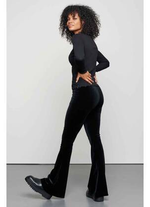 Pantalon evazat negru CATWALK JUNKIE. femeie