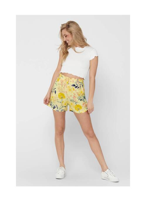 Șort galben ONLY femeie