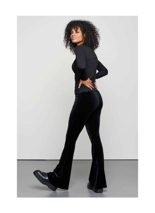 Pantalon evazat negru CATWALK JUNKIE. femeie