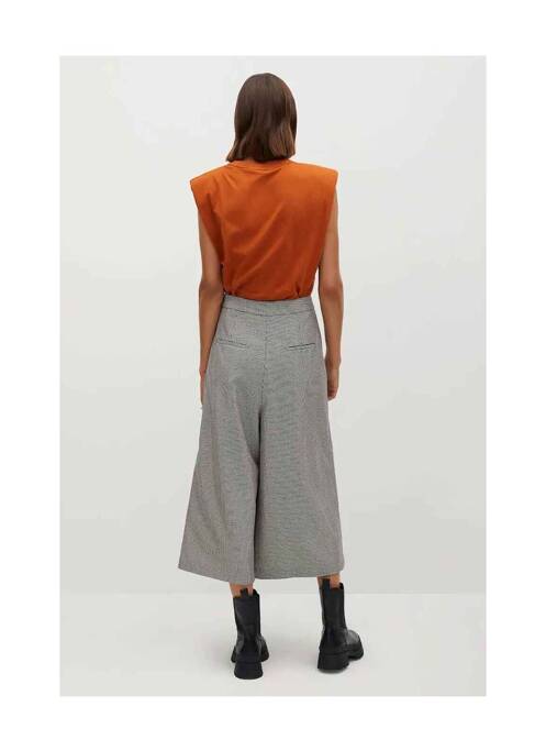 Pantalon trei sferturi gri MANGO femeie