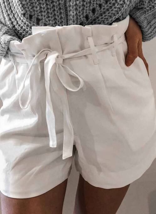 Șort alb MOLLY BRACKEN femeie