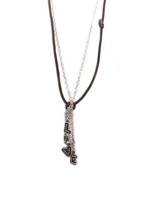 Colier gri N°3 femeie