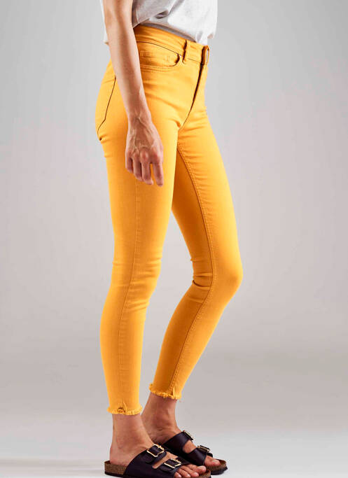 Blugi cu croială slim galben ONLY femeie