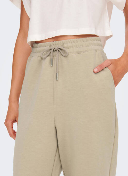 Trening bej ONLY femeie