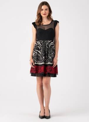 Rochie scurtă mâneci scurte mâneci scurte negru LULU.H femeie