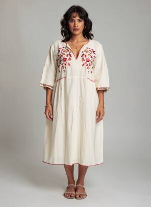 Rochie midi mâneci 3/4 mâneci 3/4 bej MD'M femeie