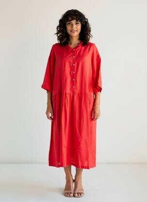 Rochie lungă croială evazată mâneci 3/4 roșu K femeie