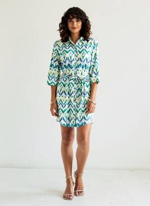 Rochie scurtă mâneci 3/4 mâneci 3/4 albastru ÉTYMOLOGIE femeie