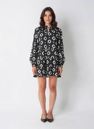Rochie scurtă croială evazată mâneci lungi negru TIFFOSI femeie