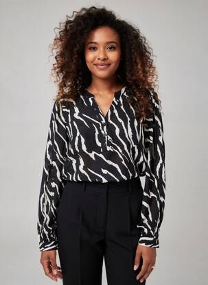 Top croială fluidă mâneci lungi negru KAFFE femeie