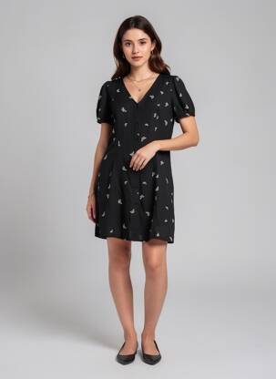 Rochie scurtă guler în v negru ONLY femeie