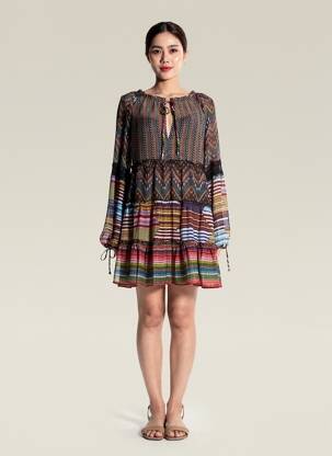 Rochie scurtă mâneci lungi mâneci lungi negru DESIGUAL femeie
