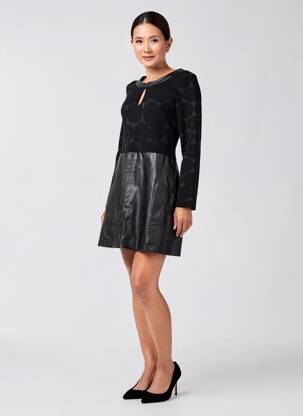 Rochie scurtă închidere cu fermoar la spate mâneci lungi negru 101 IDEES femeie