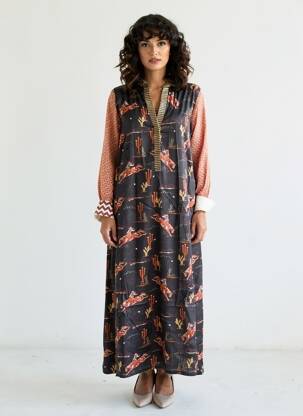 Rochie lungă imprimeu fantezie mâneci lungi negru ME369 femeie