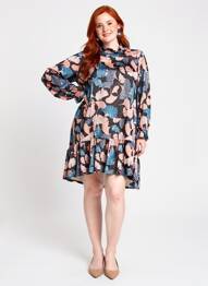 Rochie scurtă croială evazată mâneci lungi negru QUATTRO femme