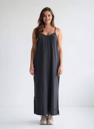 Rochie lungă croială cambrată bretele subțiri negru NIKE femeie