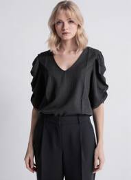 Top croială cambrată mâneci 3/4 negru ICHI femeie
