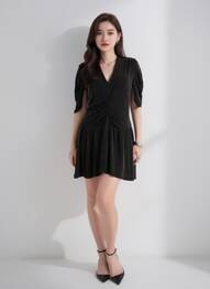 Rochie scurtă mâneci scurte mâneci scurte negru PLEASE femeie