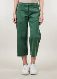 Pantalon 7/8 închidere cu fermoar sub clapetă cu nasturi verde HAPPY femeie