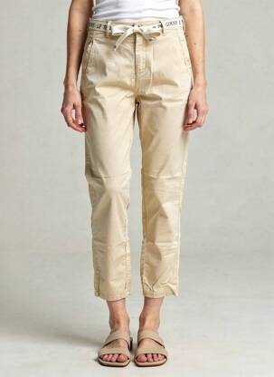 Pantalon 7/8 închidere cu fermoar sub clapetă cu nasturi bej deschis LE TEMPS DES CERISES femeie