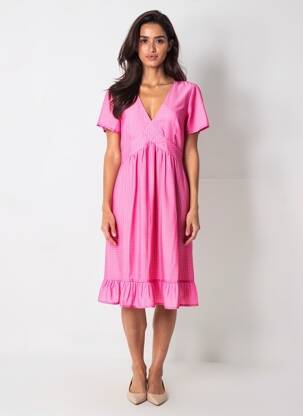 Rochie midi țesătură crep mâneci scurte roz TIMELESS femeie