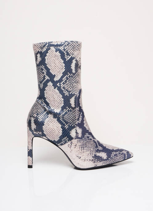 Botine/Ghete bej STUART WEITZMAN femeie