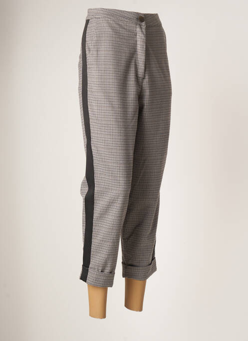 Pantalon trei sferturi gri TENSIONE IN femeie