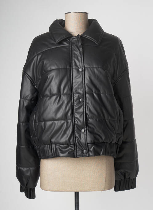 Geacă matlasată negru NA-KD femeie