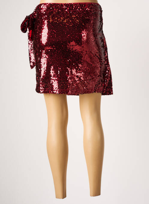 Fustă scurtă roșu IN APRIL 1986 femeie