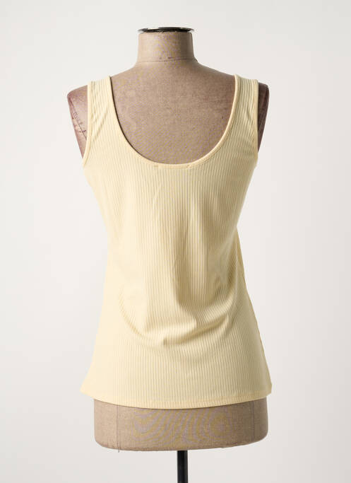 Maiou bej GARCIA femeie