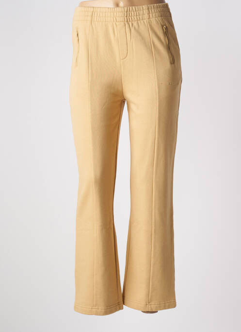 Trening bej RAGDOLL femeie