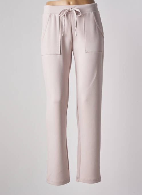 Trening bej ÉTYMOLOGIE femeie