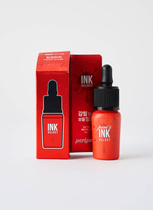 Machiaj pentru buze roșu PERIPERA femeie