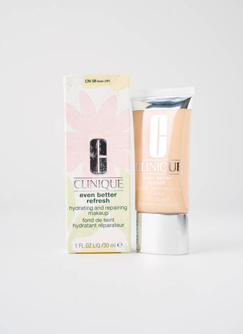 Fond de ten bej CLINIQUE femeie