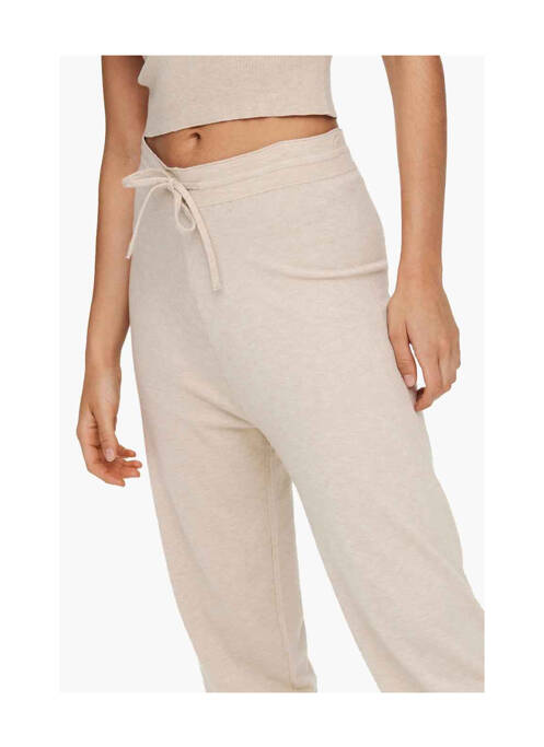 Trening bej ONLY femeie