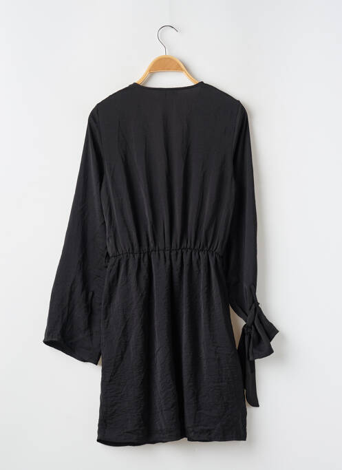 Rochie scurtă negru PRETTY LITTLE THING femeie