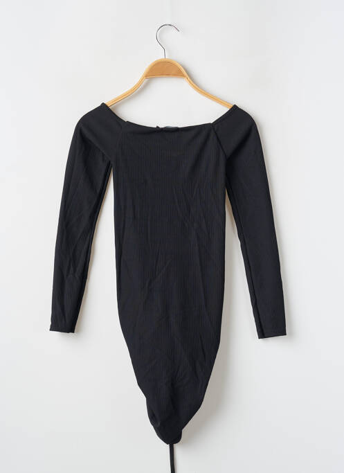 Rochie scurtă negru PRETTY LITTLE THING femeie