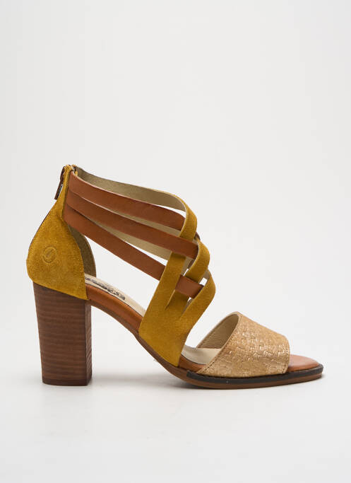Sandale/Pantofi decupați galben CASTA femeie
