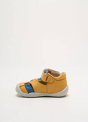 Sandale/pantofi decupați material neted vârf rotund galben KICKERS băiat