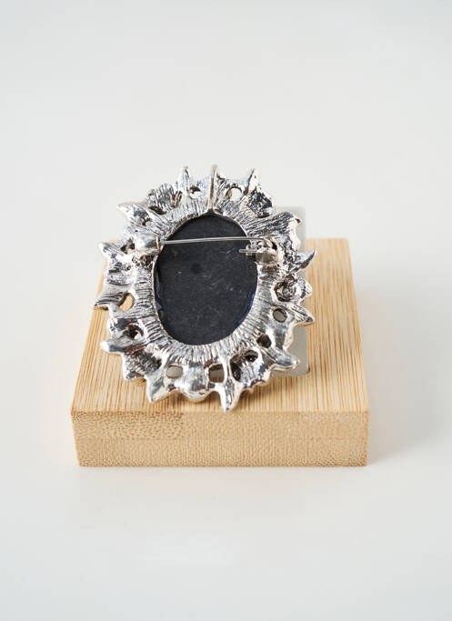 Broșă argintiu TATA GISELE femeie