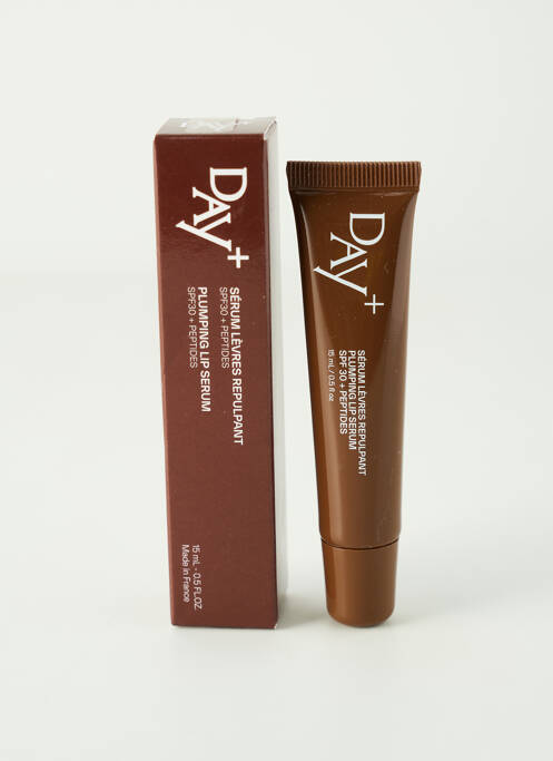 Machiaj pentru buze maro DAY + femeie