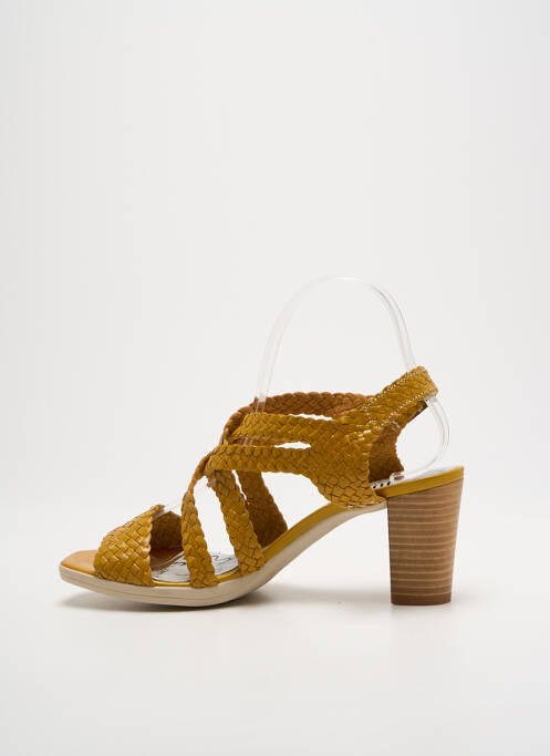 Sandale/Pantofi decupați galben UN TOUR EN VILLE femeie