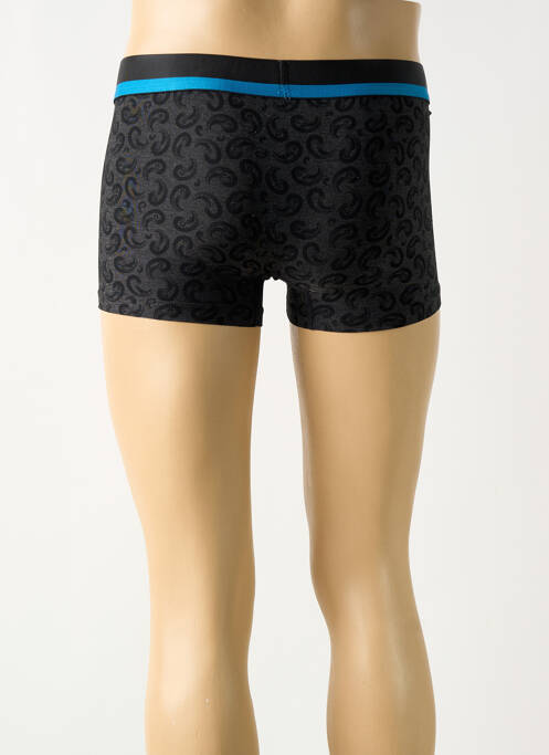 Boxer negru IMPETUS bărbat