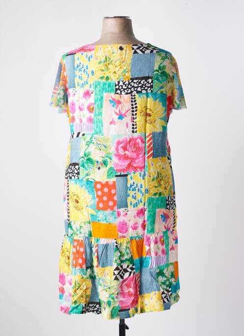 Rochie scurtă roz MALOKA femeie