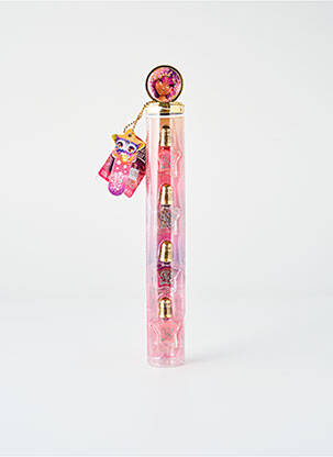 Maquillage roz NEBULOUS STARS fată