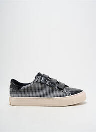 Adidași vârf rotund toc plat până la 3 cm negru NO NAME femme
