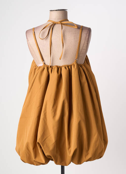 Rochie scurtă maro PRETTY LITTLE THING femeie