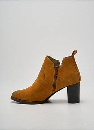 Botine/ghete vârf ascuțit toc de 7 la 9 cm galben CASTA femeie
