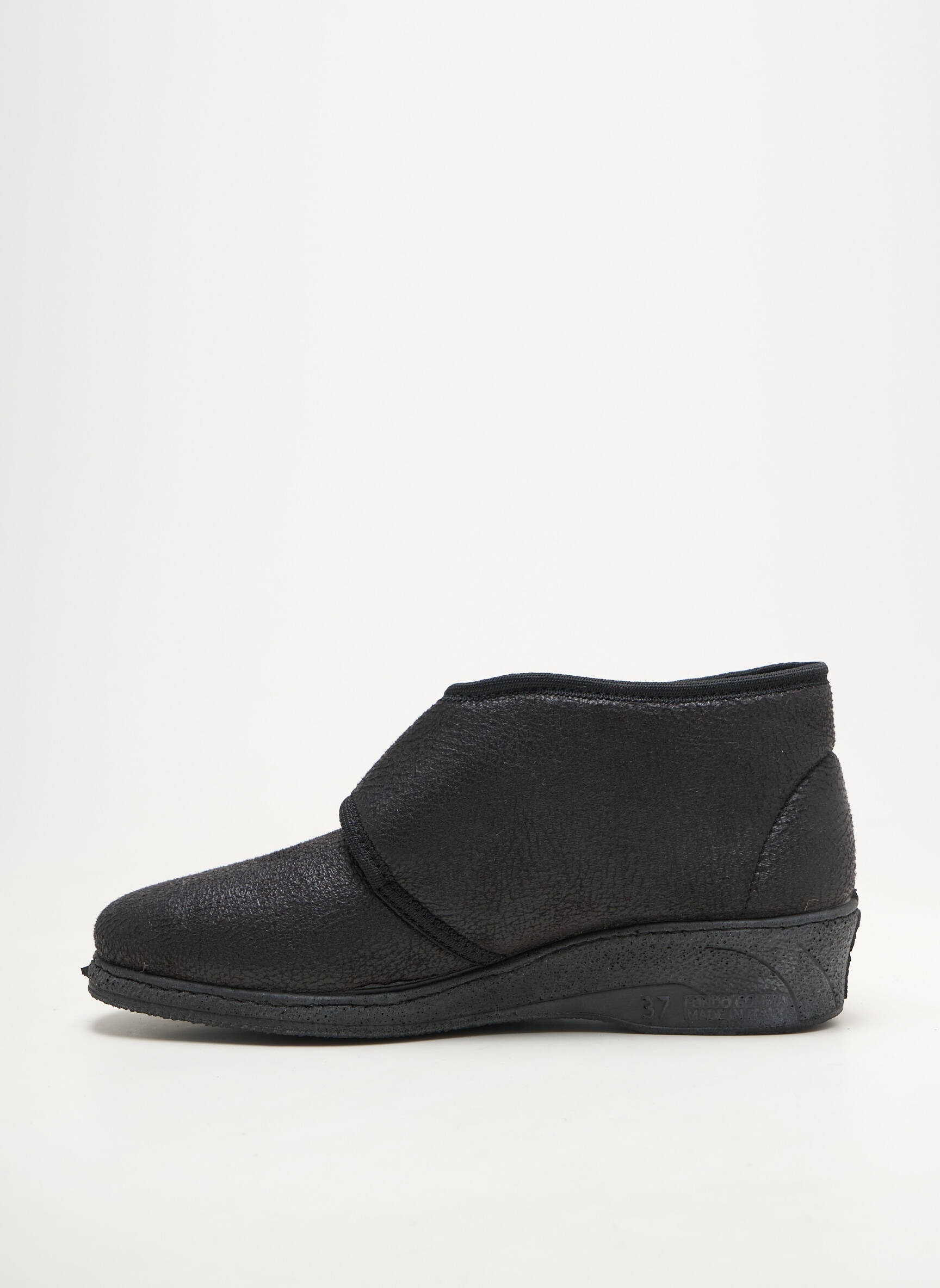 Papuci/pantofi de casă semi compensat toc plat până la 3 cm negru EMANUELA femeie