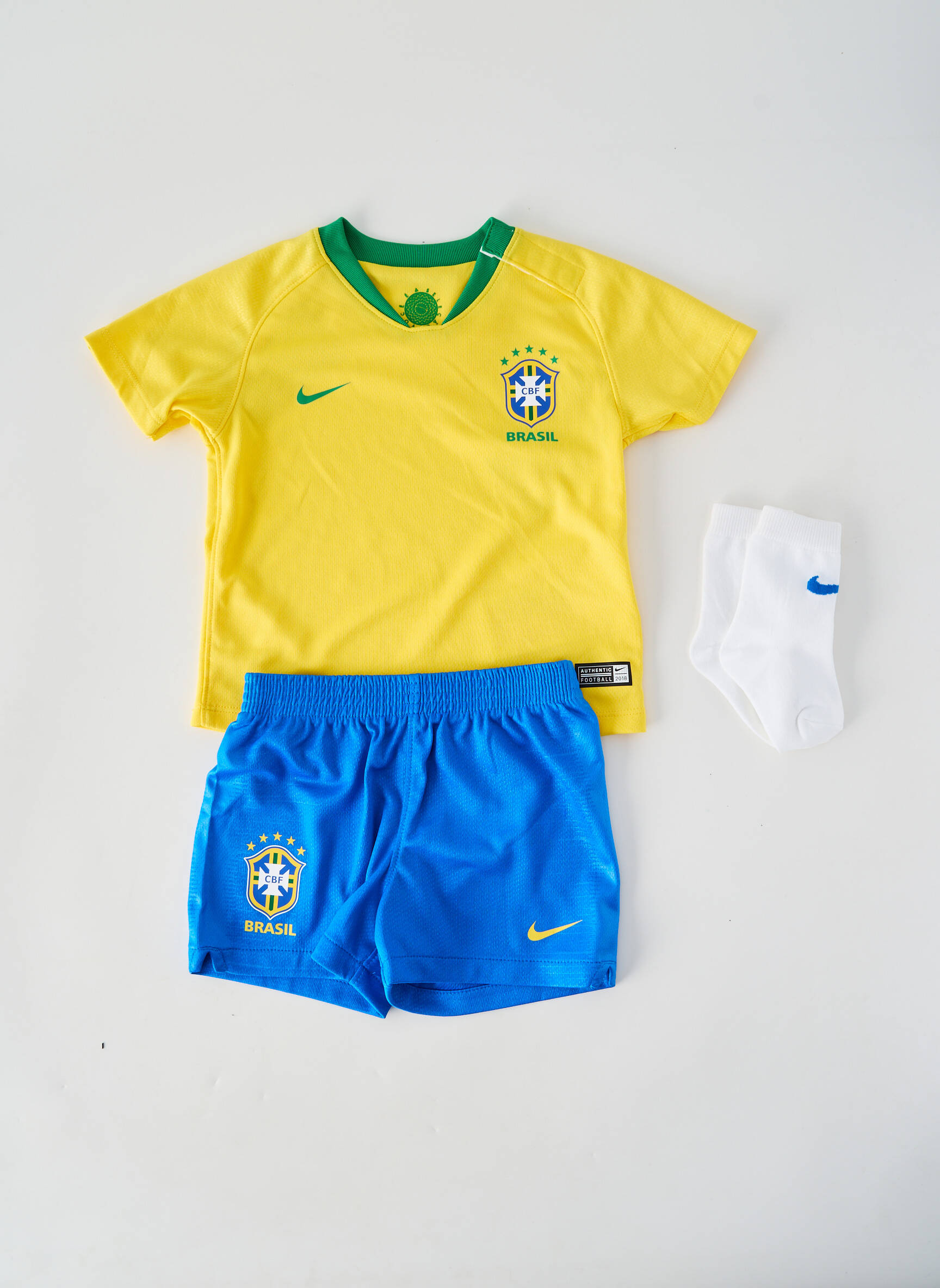 Set șort serigrafie flockată galben NIKE băiat